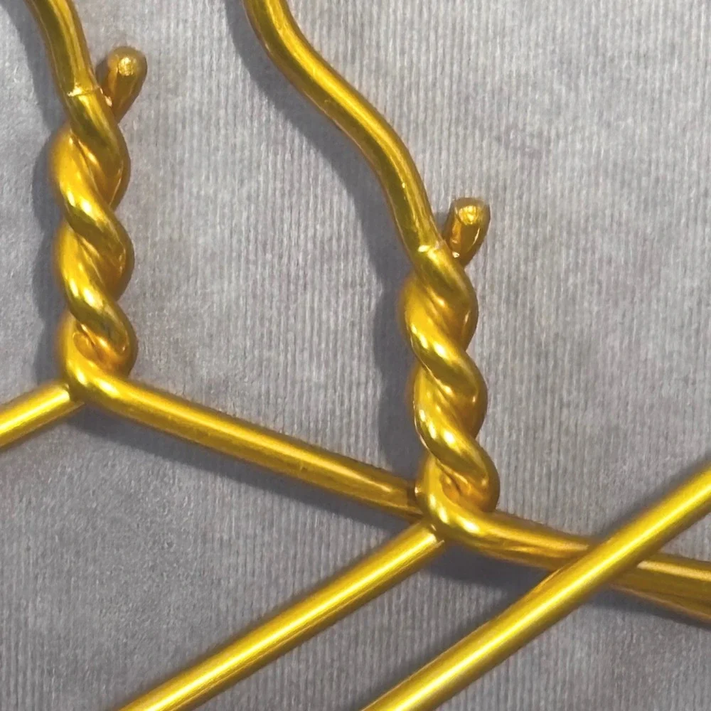 N/A unbranded gold